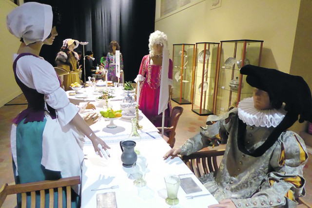 M21 2col Corbeil_Expo_A_Table_Commanderie_071115_03