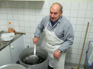 Daniel Soreau, président de l'Auversoise, était aux fourneaux.