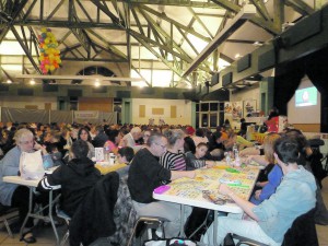 A Mennecy, 360 personnes se sont mobilisées pour la bonne cause en participant au lotothon organisé samedi 5 décembre par l’Académie Menneçoise d’Arts Martiaux dans la salle Michel-Ange.