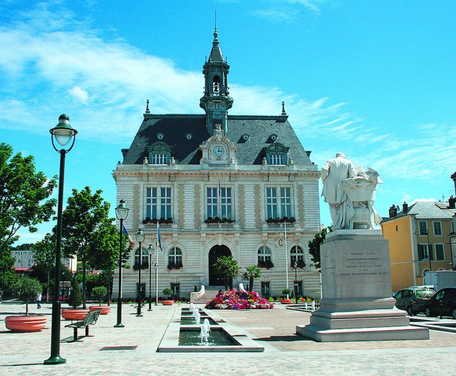 Corbeil, ville endettée