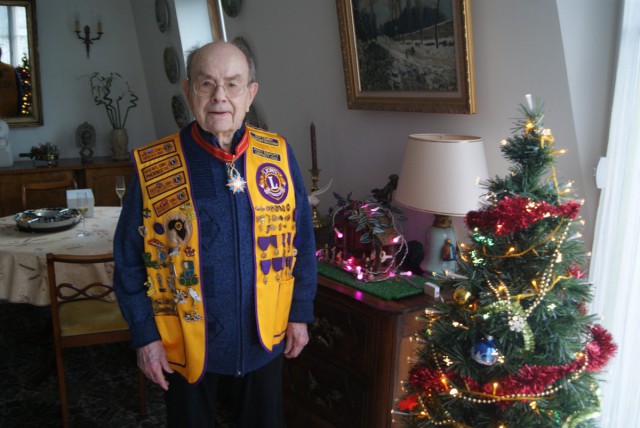 M64 2col Brunoy Lions club