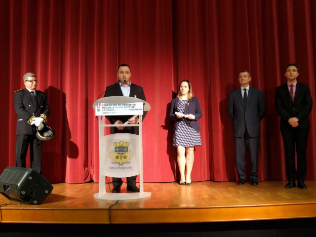 ANGERVILLEmedaille1