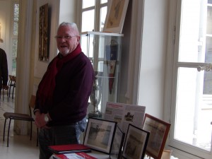 François Chailler, ancien président de la Société nautique de la Haute Seine, présente documents et photographies de 1912 à aujourd'hui.