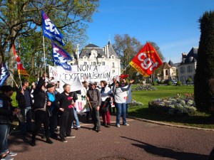 Les agents de Chilly partent de la mairie pour défiler jusqu'à la future cité administrative.