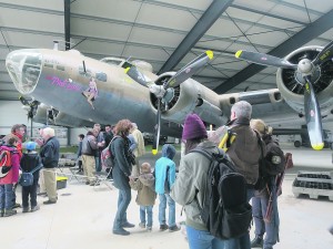 Durant toute la matinée, le public a pu échanger avec les mécaniciens, les pilotes et réaliser leurs baptêmes de l’air. L’après-midi, place aux démonstrations !