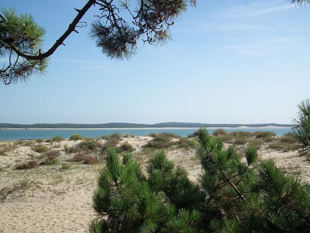 800px-Plage_de_Gatseau