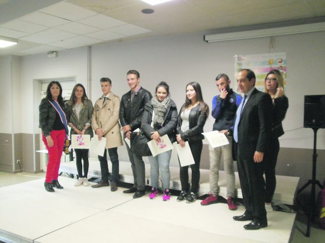 arpajondiplomebelmondofloue