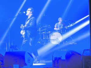 Axel Bauer en concert au gymnase de Vert-le-Petit.