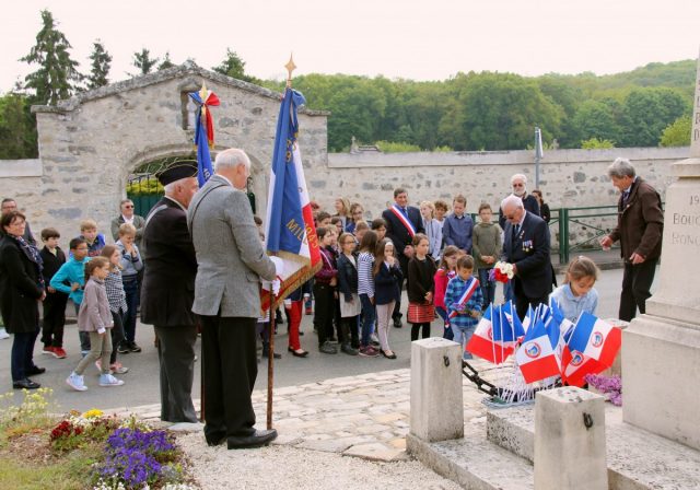 MOIGNYCeremonieSouvenirFrancais