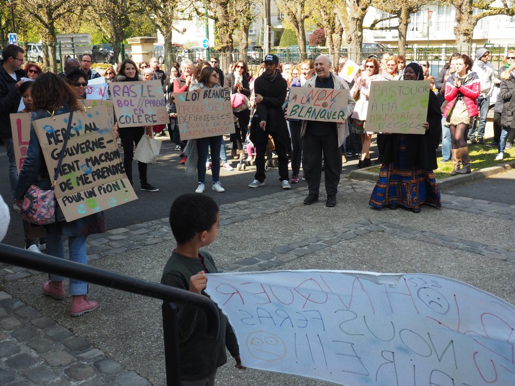 manifestation contre loi blanquer etampes