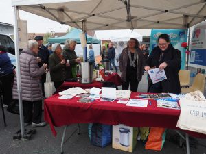 marchés lardy fête animation mairie élus petit-déjeuner acheter local c'est l'idéal