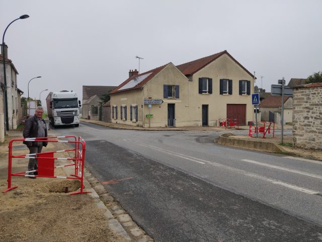 LAFORETSTECXsecurite maire La Forêt-Sainte-Croix Guy Crosnier travaux routes départementales