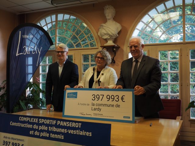 Lardy contrat partenariat