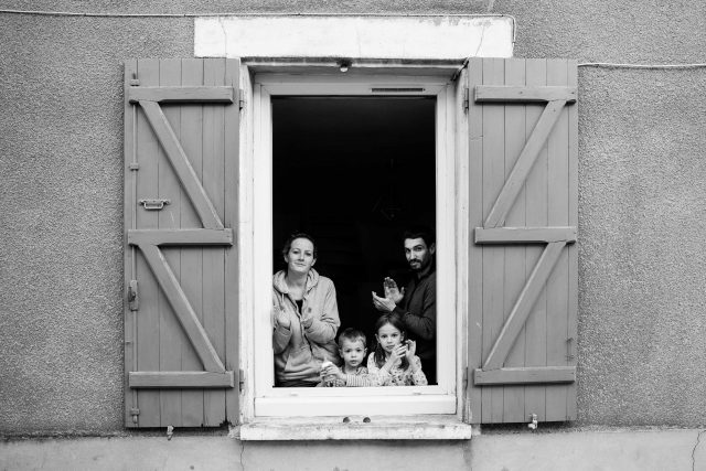 MORIGNYCHAMPIGNYtitreFamilleSoutienMomentsSoudéscréditCélineMachy.png