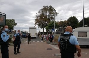 manifestation blocage forains fête du village Vert-le-Grand