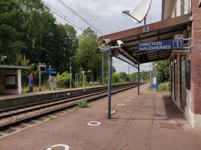 BOUTIGNY gare
