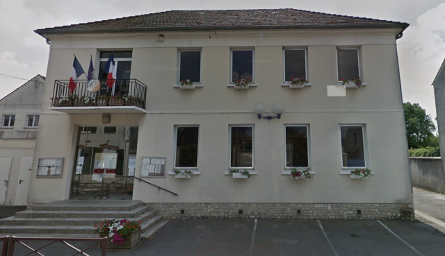 MONNERVILLE mairie
