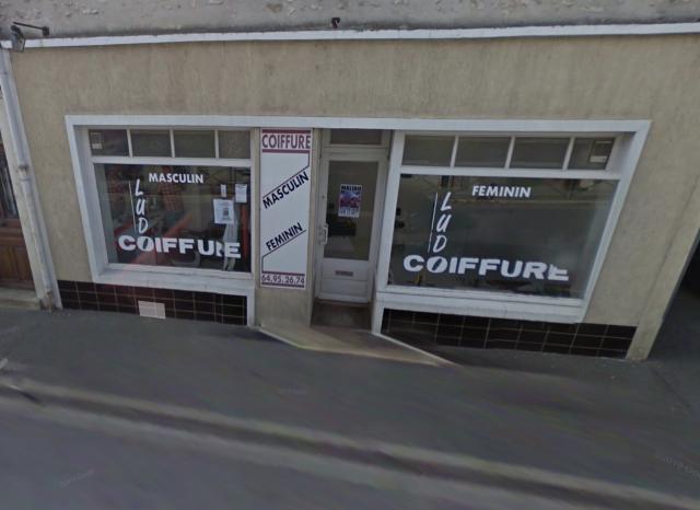 PUSSAY coiffeur