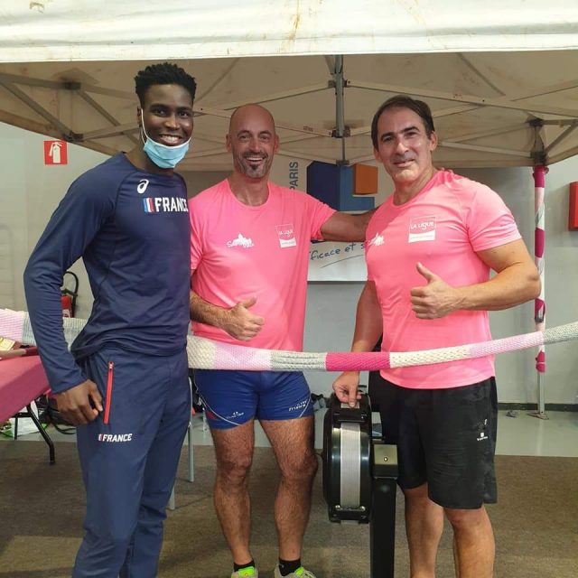 ST VRAIN octobre rose 1