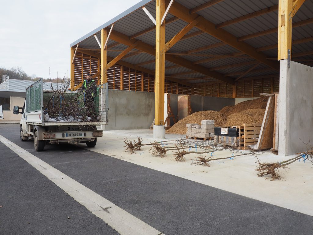 parc gâtinais hangar Prunay-sur-Essonne arbres fruitiers vergers