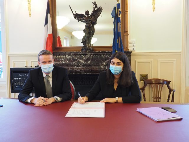 mairie Mennecy signature Charte européenne égalité femmes-hommes vie locale