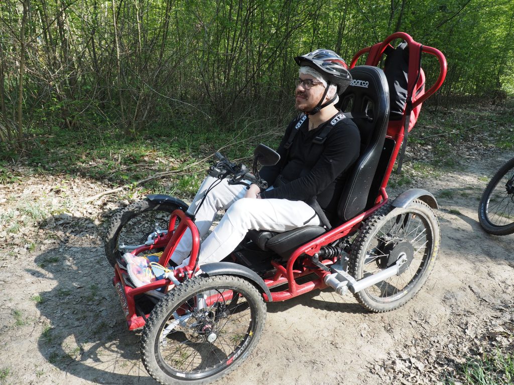 fauteuil tout terrain ma roue libre association auvernaux foret de senart départ étiolles