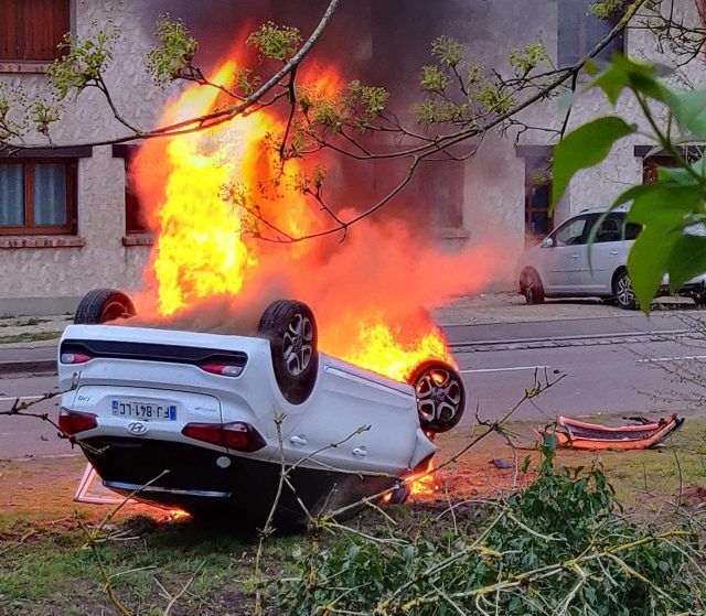 FD Etrechy accident