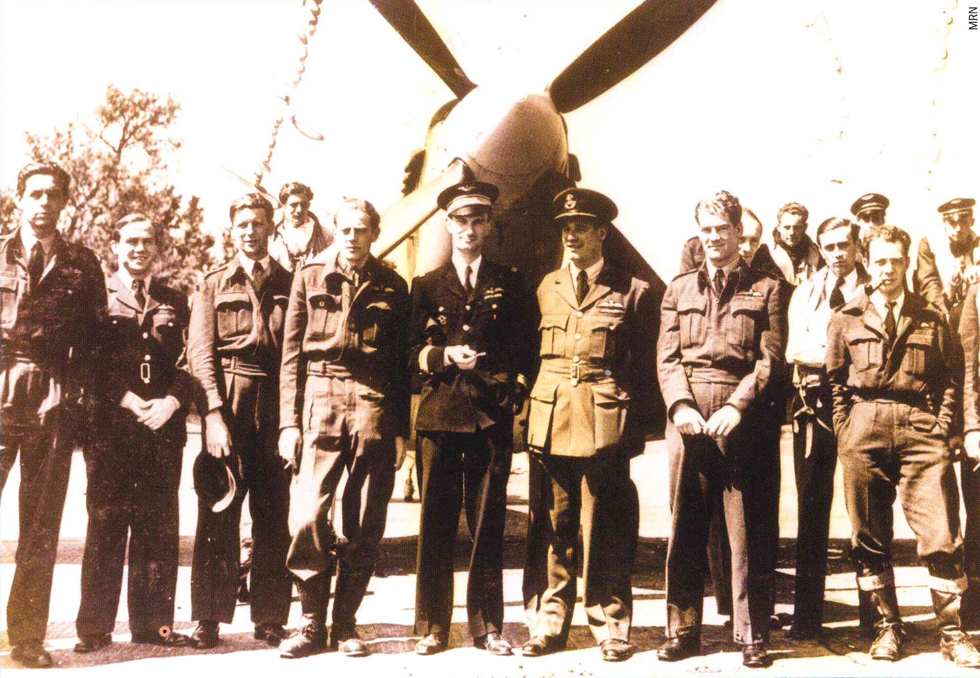 Histoire de l'aviation Les Forces Aériennes