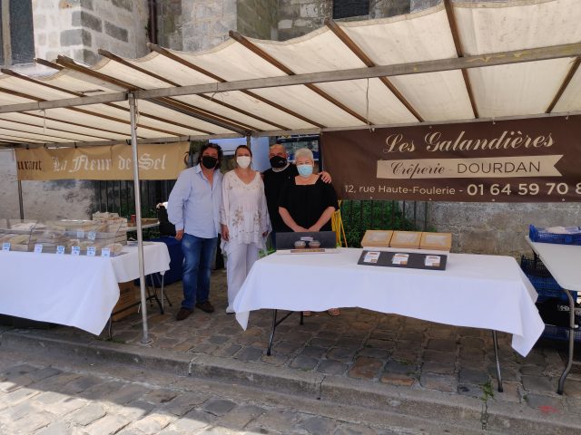 DOURDAN restaurants