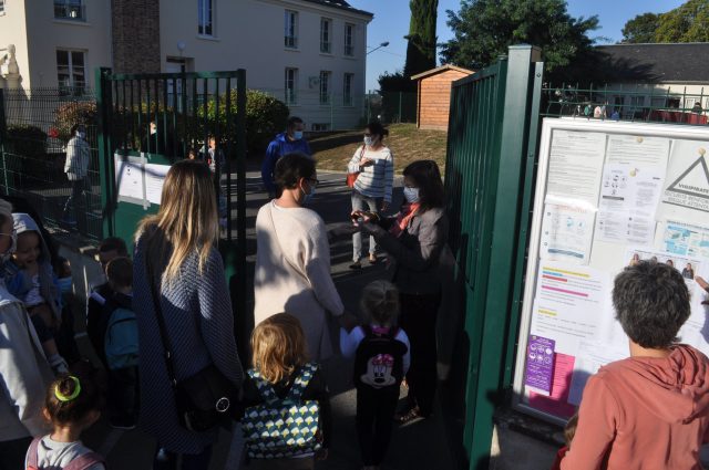 SAINTCHERONécolerentrée