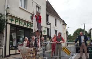 compagnie adhok spectacle art de la rue Breuillet marché plein-vent