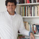 Gilles Cuche dans son bureau à Villabé.