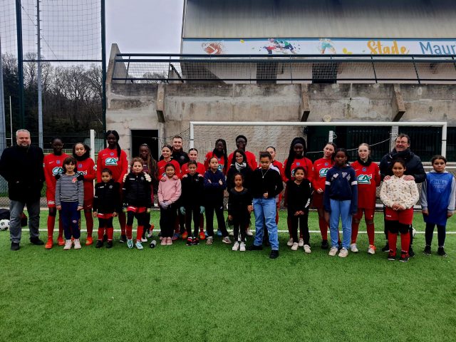 DOURDAN foot fille