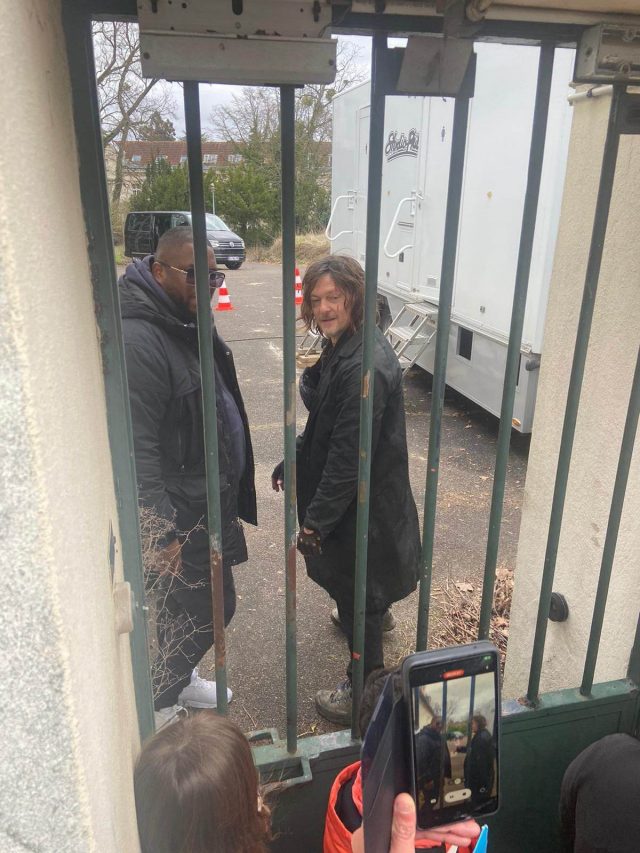Walking dead tournage Perray-Vaucluse