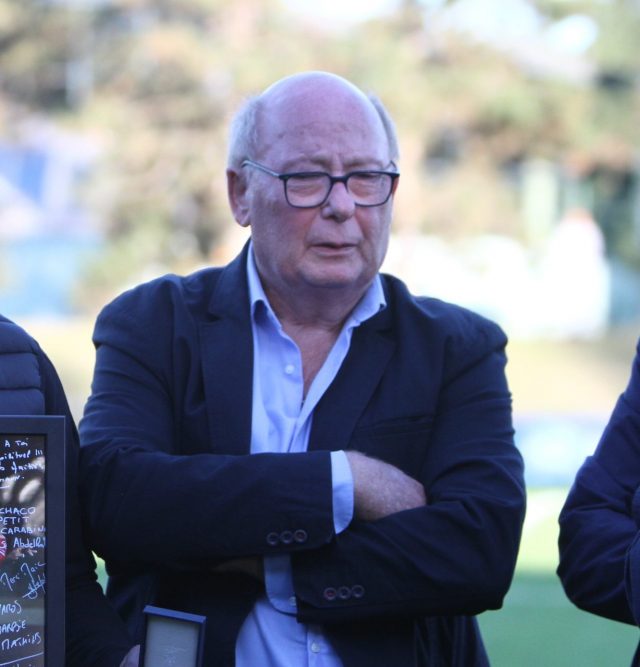 Football 2 col hauteur président bras croisés JA