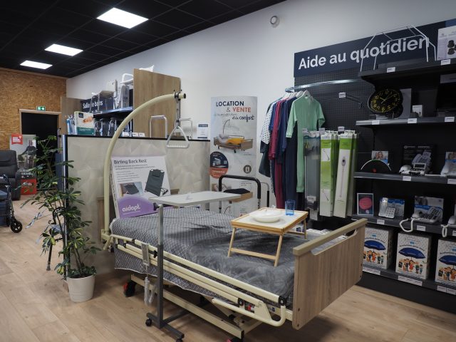 Le magasin propose un rayon Aide au quotidien.