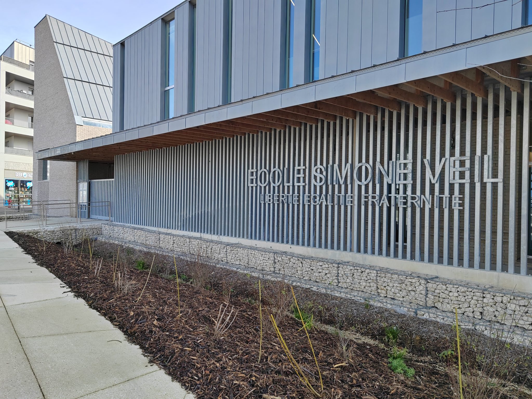A Bondoufle, le groupe scolaire SimoneVeil et le dojo ont été inaugurés
