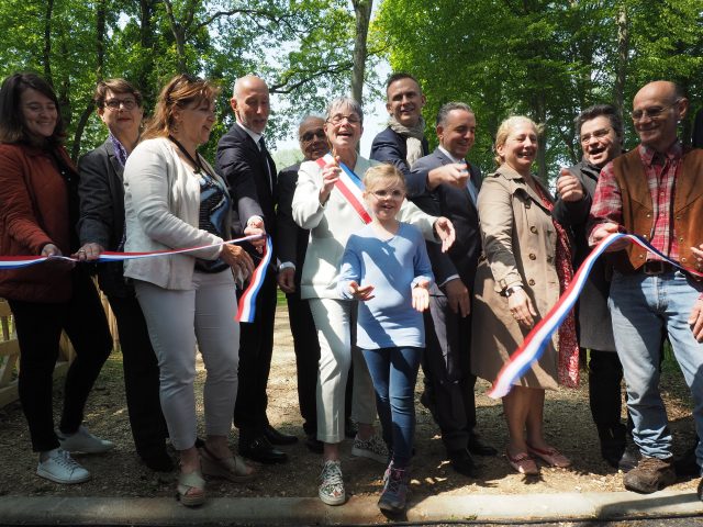 inauguration parc colombier Breuillet mai 2023 élus verdure ruban tricolore Mayeur Montaigne